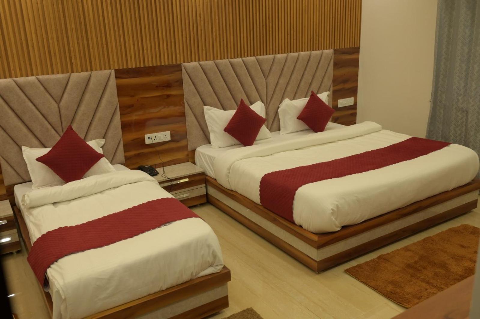 Hotel Udit Inn Rudraprayāg Екстериор снимка