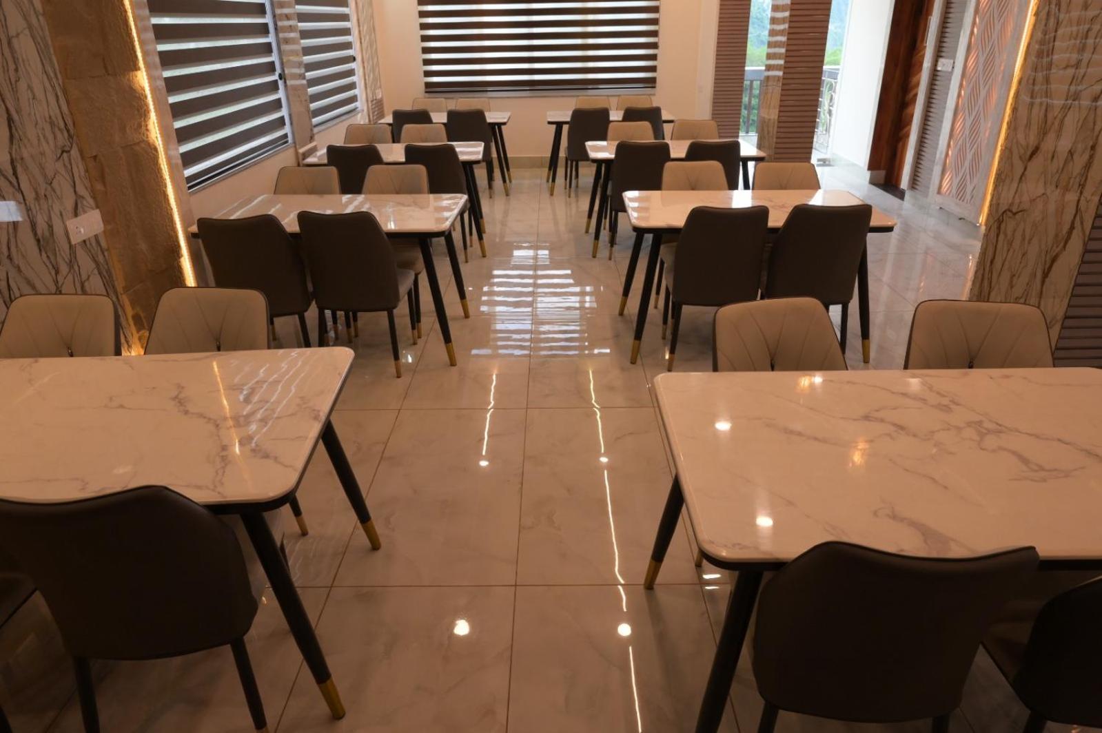 Hotel Udit Inn Rudraprayāg Екстериор снимка