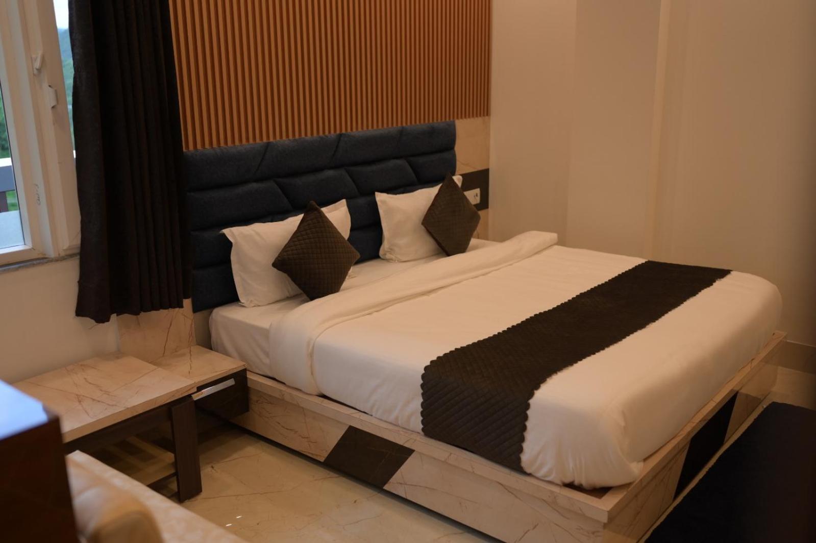 Hotel Udit Inn Rudraprayāg Екстериор снимка