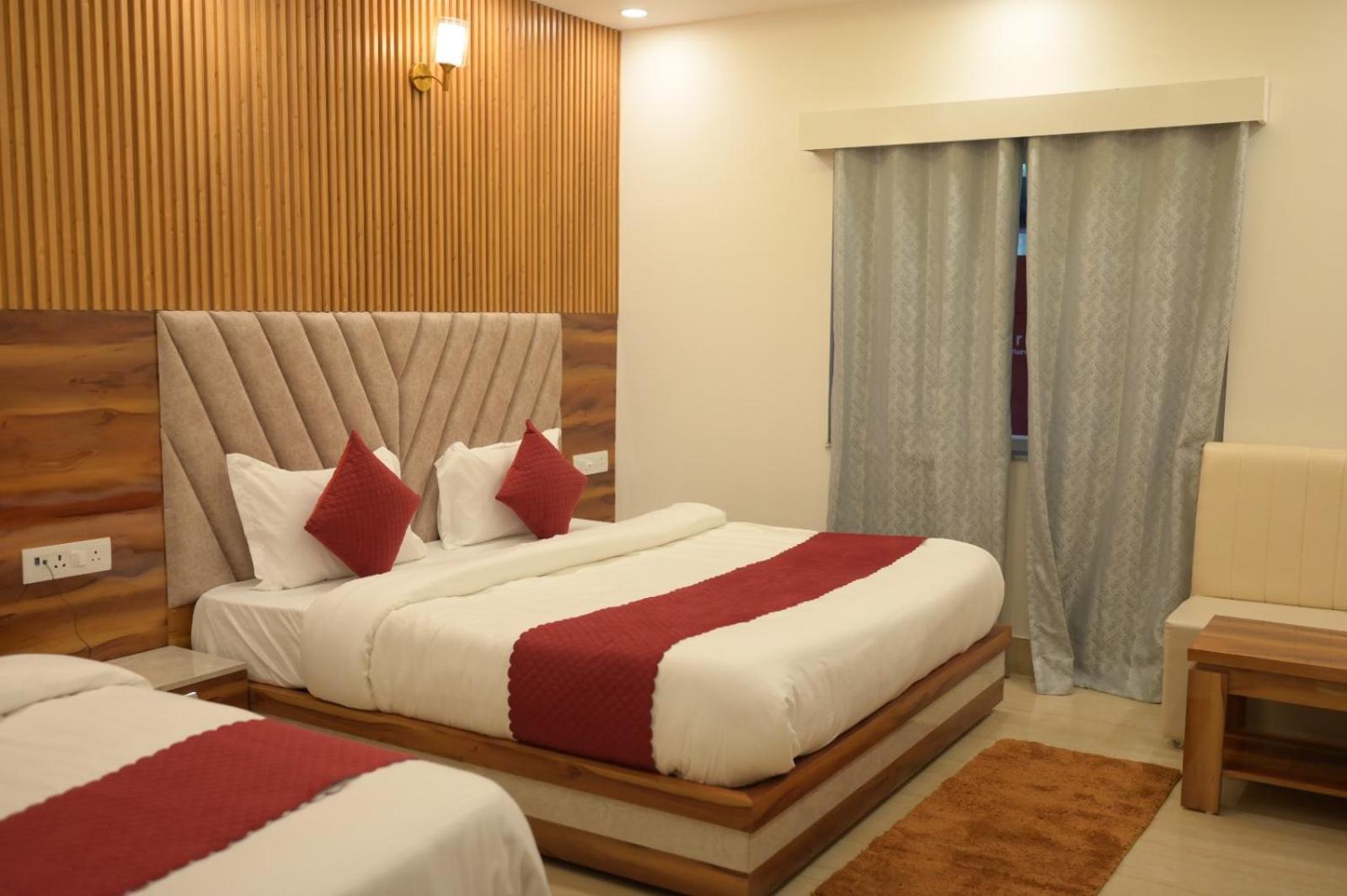 Hotel Udit Inn Rudraprayāg Екстериор снимка
