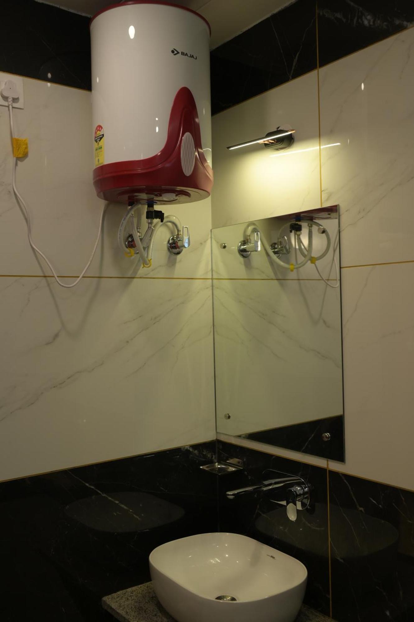 Hotel Udit Inn Rudraprayāg Екстериор снимка