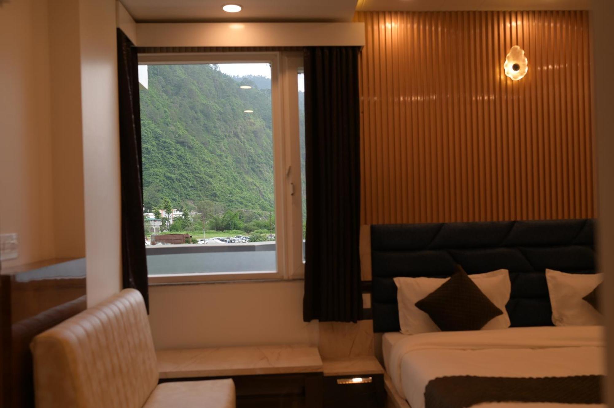 Hotel Udit Inn Rudraprayāg Екстериор снимка